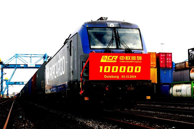 曝光美国破防了美国阅兵像是战俘AG真人网站中国93大阅兵演练(图1)