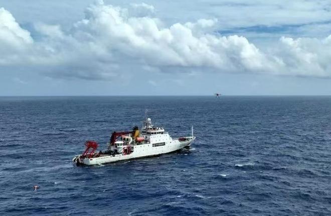 曝光美国破防了美国阅兵像是战俘AG真人网站中国93大阅兵演练(图6)